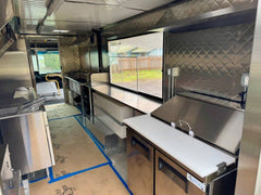 Food Truck Freightliner Step van 2011 Model. NEW BUILD OUT