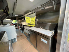 2007 Freightliner Utilimaster Diesel Stepvan 18ft Kitchen