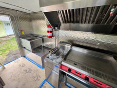 Food Truck Freightliner Step van 2011 Model. NEW BUILD OUT